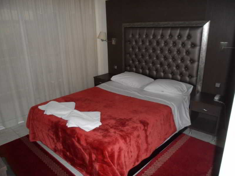 Hotel Avra Peraía Kültér fotó